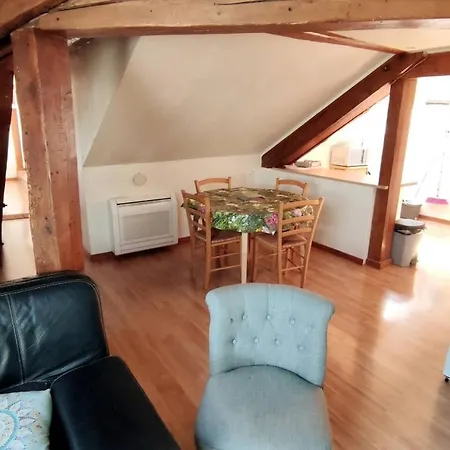Mireille Et Christophe Apartment